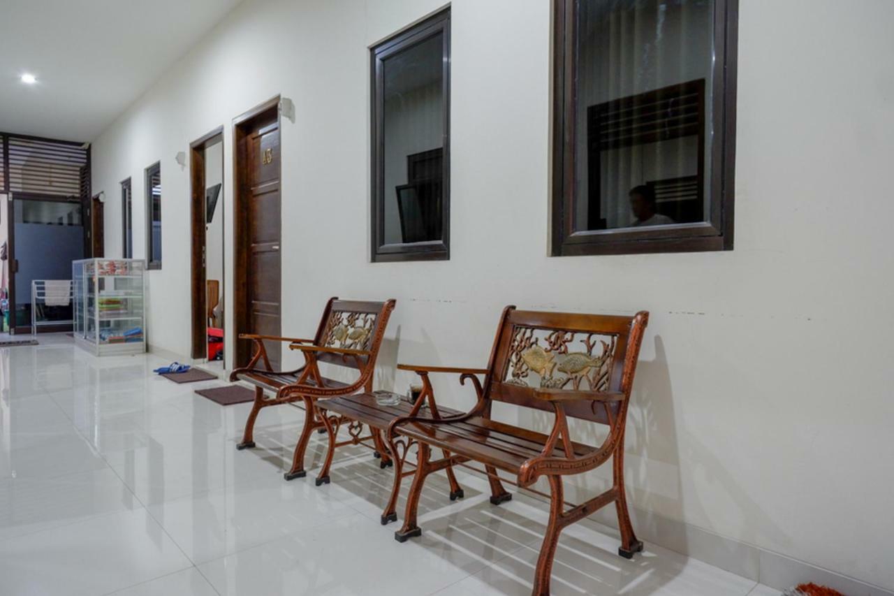 Reddoorz Near Living Plaza Purwokerto Hotel Exterior photo